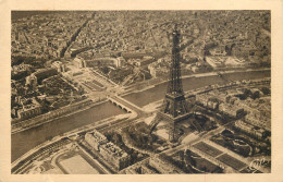 France Paris La Tour Eiffel, Palais De Chaillot & L'Arc De Triomphe Vue Aerienne - Tour Eiffel