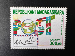 Madagascar Madagaskar 2009 Mi. 2655 Post For All Map Karte Carte Drapeau Flag Fahne - Madagaskar (1960-...)