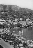 Le Lavandou - La Plage Et La Ville - Automobiles - CPSM °J - Le Lavandou