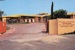 Hyeres - Maison Chateaubriand  - Centre De Balneotherapie  - CPM °J - Hyeres