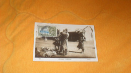 CARTE POSTALE ANCIENNE CIRCULEE DE 1935 ?../ STRIKING A BARGAIN...CACHET + TIMBRE KENYA - Kenya