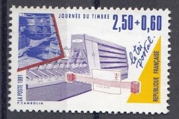 FRANCE 2826,used,falc Hinged - Dag Van De Postzegel