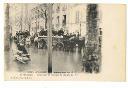 CP  VAL DE MARNE - VITRY SUR SEINE (INONDATIONS DE 1910) LES PROLONGES- OMNIBUS SUR L'AVENUE DU CHEMIN DE FER - Overstromingen