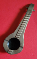 CENDRIER Individuel  VINTAGE En Forme De MANDOLINE En Laiton - Rame