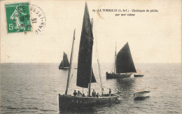 La Turballe * Bateaux Chaloupes De Pêche , Par Mer Calme - La Turballe