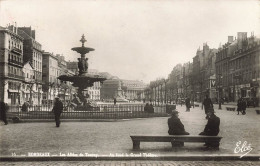 Bordeaux * Place , Les Allées De Touray * Au Fond , Le Grand Théâtre - Bordeaux