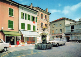 38 Viriville La Place CPM Cachet 1986 , Voiture Auto Renault R16 Restaurant Journaux Paterie - Viriville