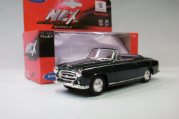 Welly Nex - PEUGEOT 403 CABRIOLET 1957 Vert Foncé Réf. 42354 BO 1/36 - Welly