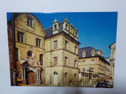 BRIVE L'Hotel De Ville  Ancien Couvent Des Doctrinaires - Brive La Gaillarde