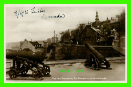 QUÉBEC - VUE DES REMPARTS ET SES CANONS   - ÉCRITE EN 1930 - LIBRAIRIE GARNEAU LTÉE, ÉDITEURS - - Québec - La Cité