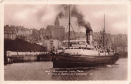 Boulogne Sur Mer * Arrivée Du Bateau Vapeur De Folkstone Dans Le Port - Boulogne Sur Mer