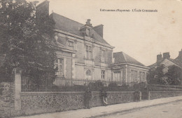 Entrammes.  L'Ecole Communale - Entrammes