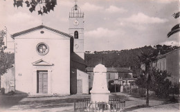 Saint Mandrier Sur Mer - Eglise Et Monument Aux Morts  - CPSM °J - Saint-Mandrier-sur-Mer