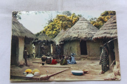 Afrique En Couleurs, Village Africain - Non Classés