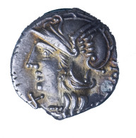 République Romaine Denier Baebia Vers 137 Av-Jc Rome - Republic (280 BC To 27 BC)