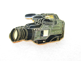 PIN'S    CAMERA JVC  GR  S707 - Photographie