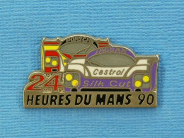 1 PIN'S //  ** 24H DU MANS 1990 / 58ème ÉDITION / JAGUAR XJR - PORSCHE 962C ** - Jaguar