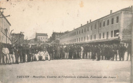 Toulon * Mourillon * Caserne Militaire De L'infanterie Coloniale * Intérieur Des Cours * Militaria - Toulon