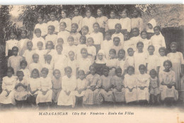 CPA MADAGASCAR COTE EST FENERIVE ECOLE DES FILLES - Madagaskar