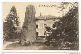 85 - AVRILLÉ (Vendée) - Le Roi Des Menhirs - Hauteur : 8 M - Ed. Jehly-Poupin N° 507 - Autres & Non Classés