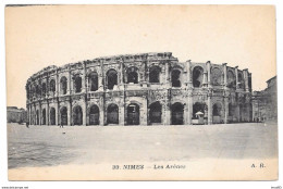 30 - NIMES - Les Arènes - Ed. A.R. N° 39 - Nîmes