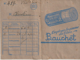 Pochette De Photos "Employez La Gamme Des Films (Pellicules) BAUCHET" (Fermée : 9x13,5 Cm / Ouverte 13,5x 18 Cm) - Bobinas De Cine: 35mm - 16mm - 9,5+8+S8mm