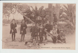 LE BEAUSSET - VAR - PENSIONNAT NOTRE DAME - CROQUET - POUPEE - Le Beausset