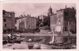 Saint Tropez -  Un Coin Du Vieux Port - Quartier Des Pecheurs  - CPSM °J - Saint-Tropez