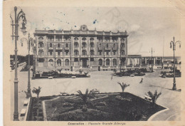 CARTOLINA  CESENATICO,CESENA,EMILIA ROMAGNA-PIAZZALE GRANDE ALBERGO-MARE,VACANZA,BOLLO STACCATO,VIAGGIATA 1956 - Cesena