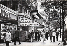 Paris 75 : CAFE-TABAC  La Favorite   Dans Les Années 60 . Bd St Michel - Cafés