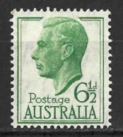 AUSTRALIA....KING GEORGE..VI...(1936-52..)......6 & HALFd.....SG250........MNH...... - Mint Stamps