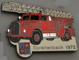 CAMION SAPEURS POMPIERS - SPREITENBACH 1972 - SUISSE - SCHWEIZ - TRUCK - FEUERWEHRMANN - FIREFIGHTER - EGF - N°372 -(32) - Pompiers