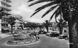 Saint Raphael -   Le Square De Gand Et Promenade Du Bord De Mer - CPSM °J - Saint-Raphaël