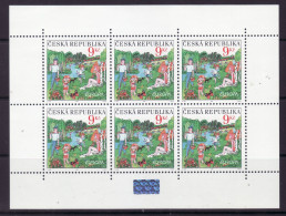 CZECH REPUBLIC  2004  MICHEL No: 395 Klbg   MNH - Neufs