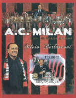 -- BERLUSCONI --  MILAN AC - 2011 Mozambique   - Souvenir Sheet - Clubs Mythiques