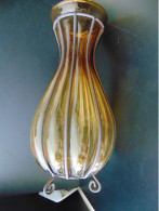 Vase En Verre Soufflé Avec Cerclage En Métal - Vases