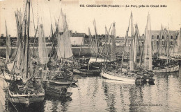 St Gilles Croix De Vie * Le Port , Près Du Grand Môle * Bateaux De Pêche - Saint Gilles Croix De Vie