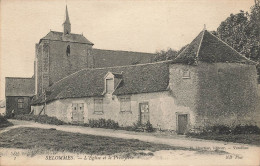 Selommes * Route * L'église Et Le Presbytère - Selommes