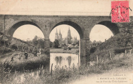 Bayeux * La Cathédrale , Vue Du Pont Des Trois Lanternes * Pêcheurs Pêche à La Ligne - Bayeux