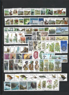 TRANSKEI BELLE COLLECTION ASSEZ COMPLETE 1976 / 1994   MNH **    COTE YVERT 260 € - Collections (sans Albums)