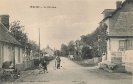 Brionne * La Cabotière * Rue Village Postier Facteur Poste PTT * Landau Pram Kinderwagen * Villageois Enfants - Andere & Zonder Classificatie