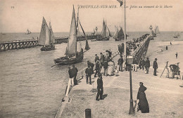 Trouville Sur Mer * Les Jetées Au Moment De La Marée * Bateaux - Trouville