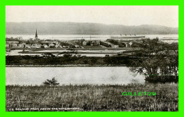 BELFAST, IRLANDE DU NORD - VIEW FROM ABOVE THE WATERWORKS - SHIP IN DISTANCE - THE SIGNAL SERIES - - Belfast