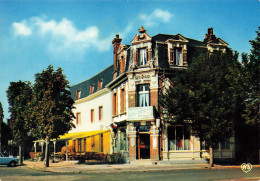 Houlgate * Place De La Gare , Hôtel Restaurant Du Chemin De Fer * Propriétaire POUSSIER - Houlgate
