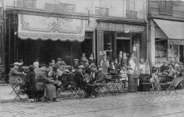 PARIS-CARTE-PHOTO- CAFE AU PETIT TONNEAU 1928 - Cafés, Hotels, Restaurants