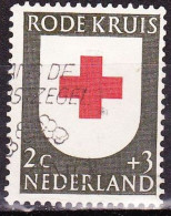 Plaatfout Inham In De Witte Rand Onder De O Van ROde In 1953 Rode Kruis Zegels 2 +3 Ct NVPH 607 PM 2 - Plaatfouten En Curiosa