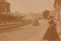 Eu * Course Automobile 1909 * Pilote RICHEZ Sur Voiture Renault , Virage , Place Mathomesnil * Photo Ancienne 9x6.5cm - Eu