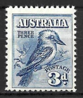 AUSTRALIA...KING GEORGE V....(1910-36..)..."1928.."....COOKABRA BIRD......3d......SG106.....MH... - Ungebraucht