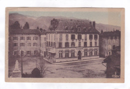 CPA :  14 X 9  -  VINAY - Hôtel De Ville Et Gendarmerie - Vinay