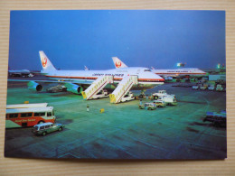 TOKYO  HANEDA    /  AEROPORT / AIRPORT / FLUGHAFEN - Aérodromes
